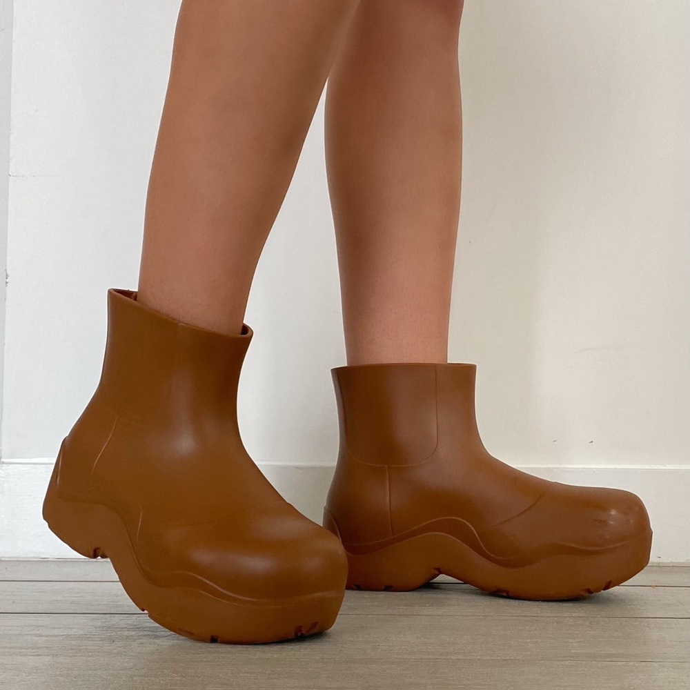 Bottega Veneta Puddle Boots Brown